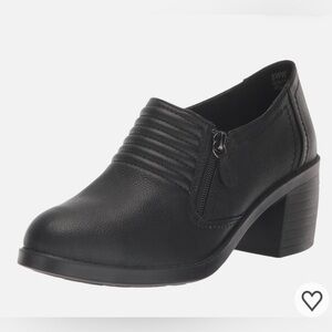 Easy Street Black Women's Flats